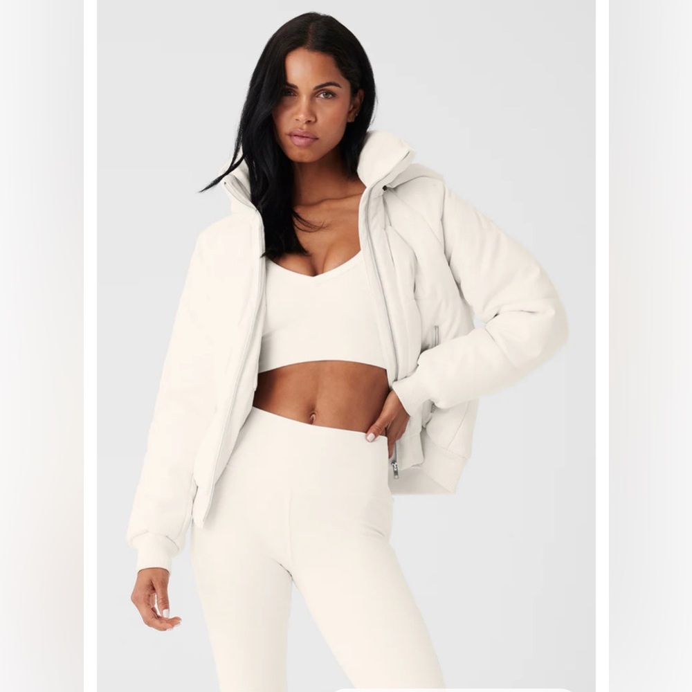 Alo Faux Leather Boss Puffer XS ivory